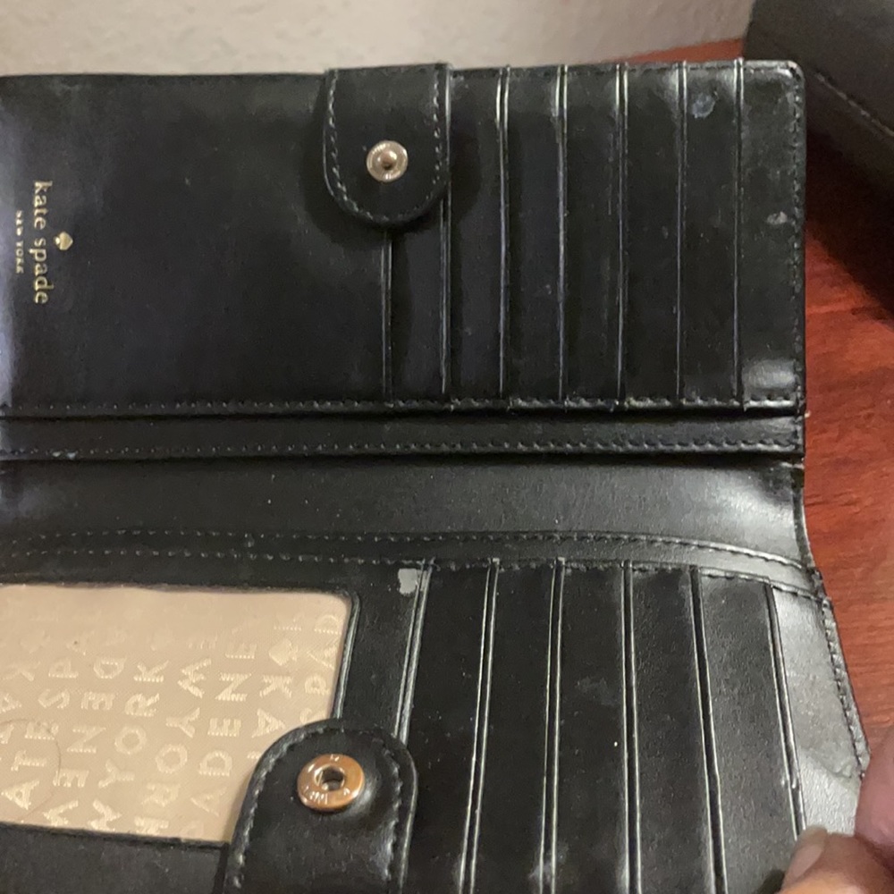 Kate Spade gold wallet - Picture 4 of 9